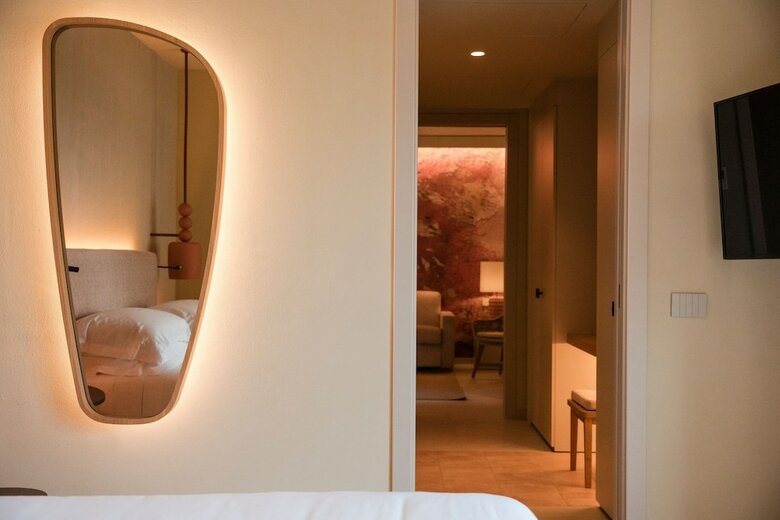Hotel Mangia's Brucoli, Sicily, Autograph Collection