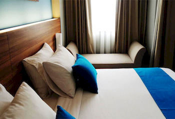 Paragonbiz Hotel Karawaci