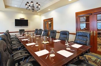 Crowne Plaza Hotel Knoxville Downtown University
