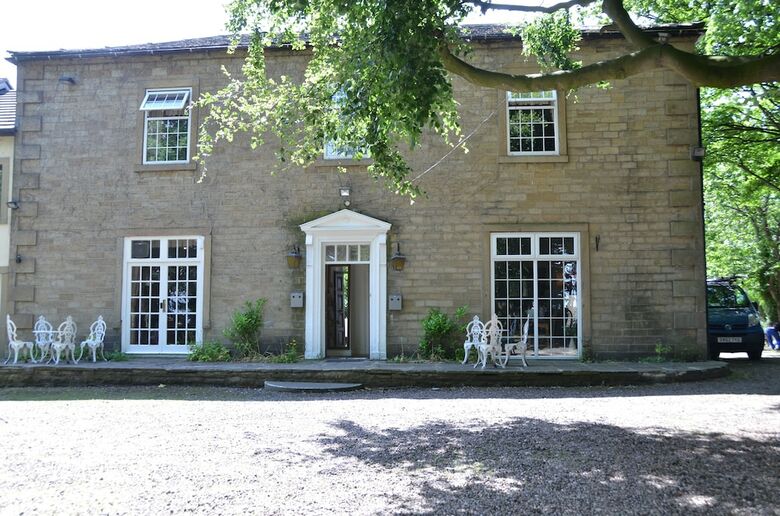 Alder House Hotel
