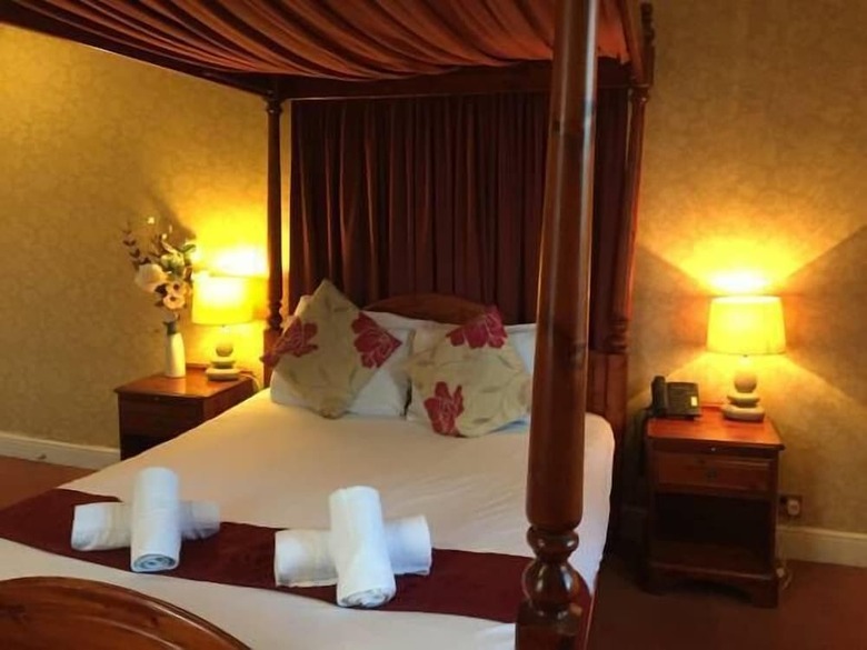 Alder House Hotel