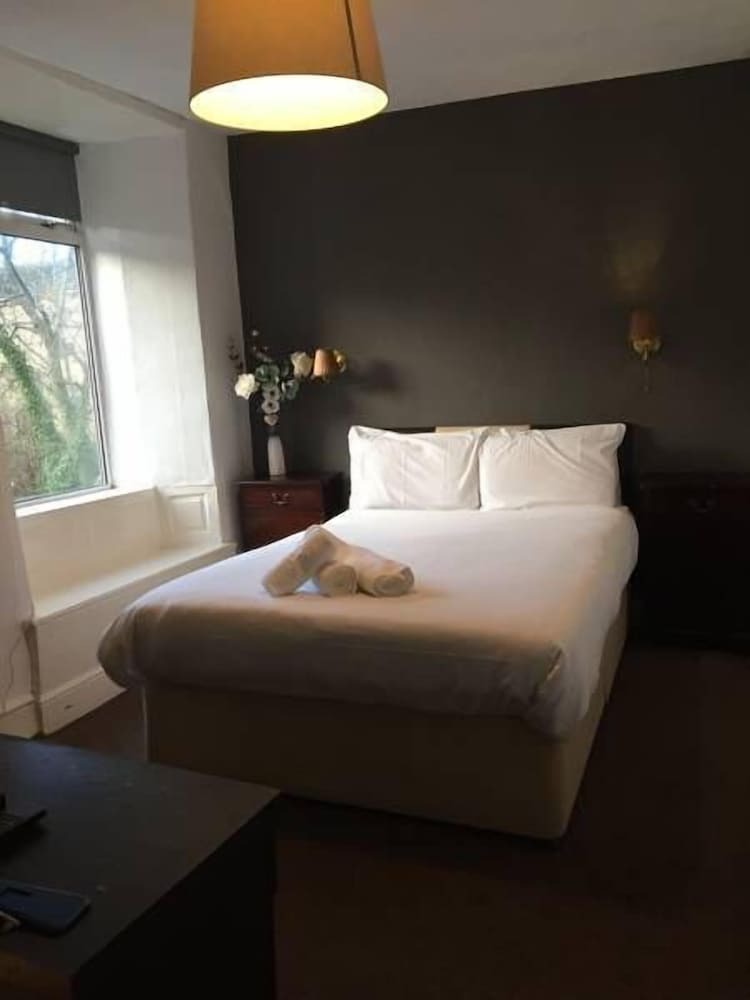 Alder House Hotel