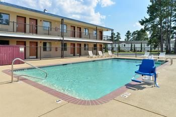 Motel Americas Best Value Inn Kinder/north