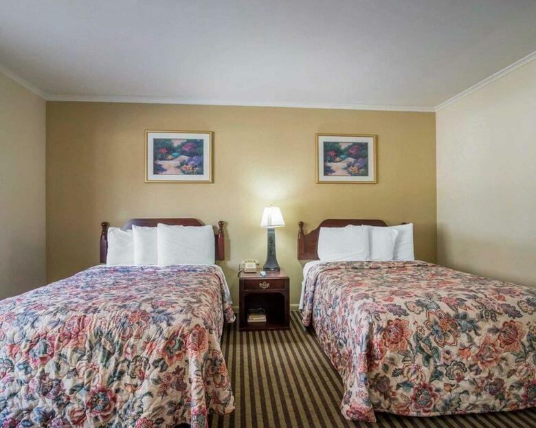 Hotel Rodeway Inn Skytop