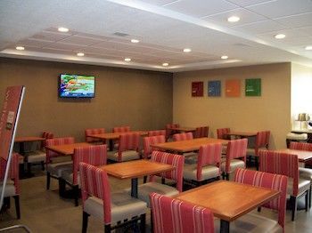 Hotel Comfort Suites Dover