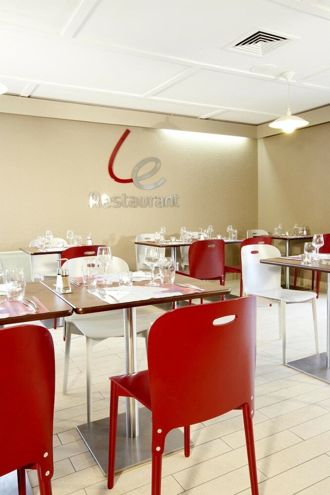 Hotel Campanile Les Ulis