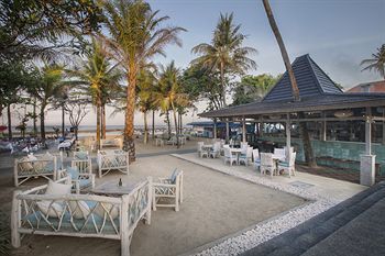Hotel Segara Village