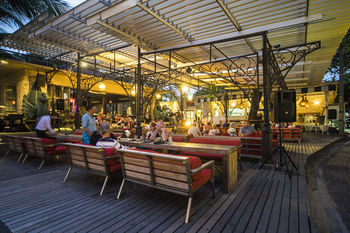 Hotel Segara Village