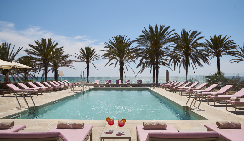 Hotel Pure Salt Garonda
