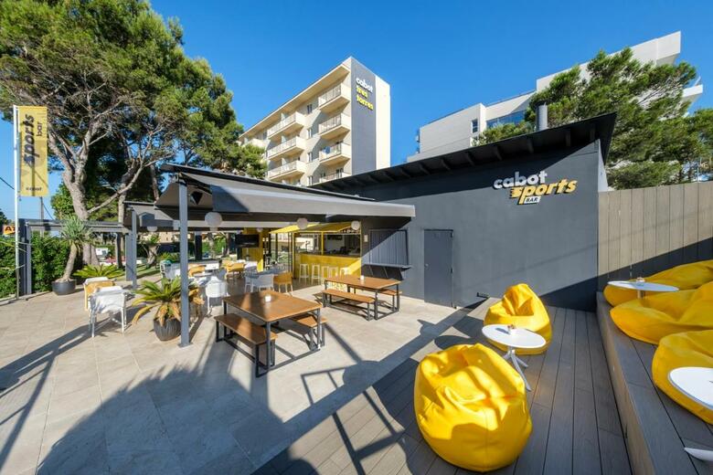 Apartamentos Tres Torres