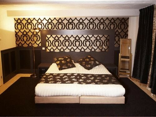 Hotel 74