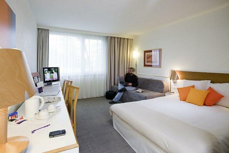 Hotel Novotel Creteil Le Lac