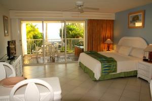 Hotel Sapphire Beach Club Resort
