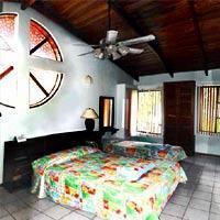 Canciones Del Mar Hotel