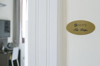 Hotel Apollo Suites