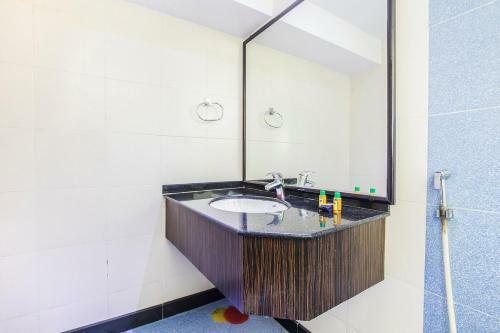 Fabhotel Savoy Suites Mumbai Airport