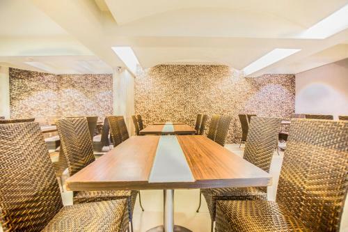 Fabhotel Savoy Suites Mumbai Airport