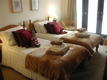 Hotel Robeanne House - Guest House
