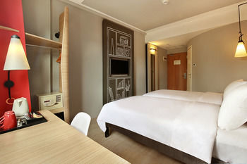 Hotel Ibis Bali Legian Street