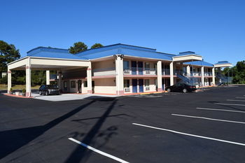Hotel Royal Inn Douglasville