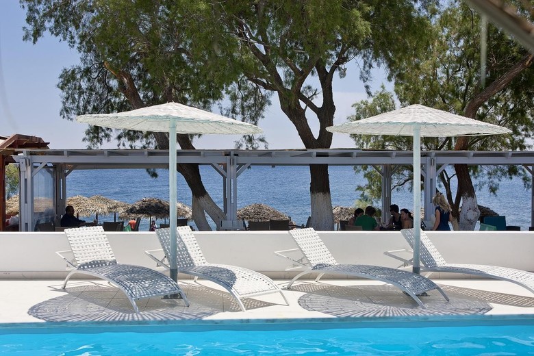 Hotel Alesahne Beach