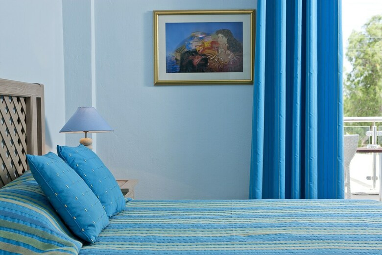 Hotel Alesahne Beach