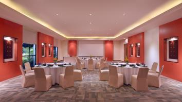Hotel Angsana Resort & Spa