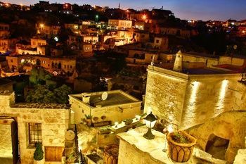 Hotel Elika Cave Suites