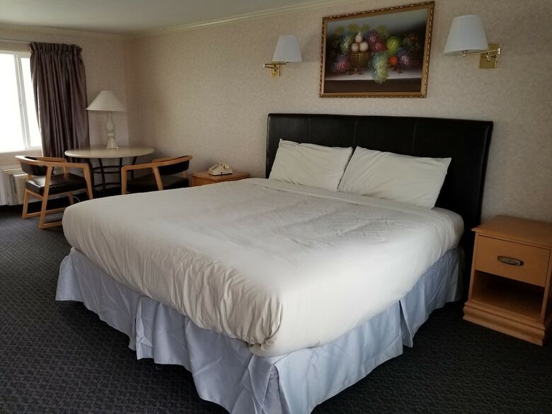 Hotel Americas Best Value Inn And Suites Hyannis/cape Cod