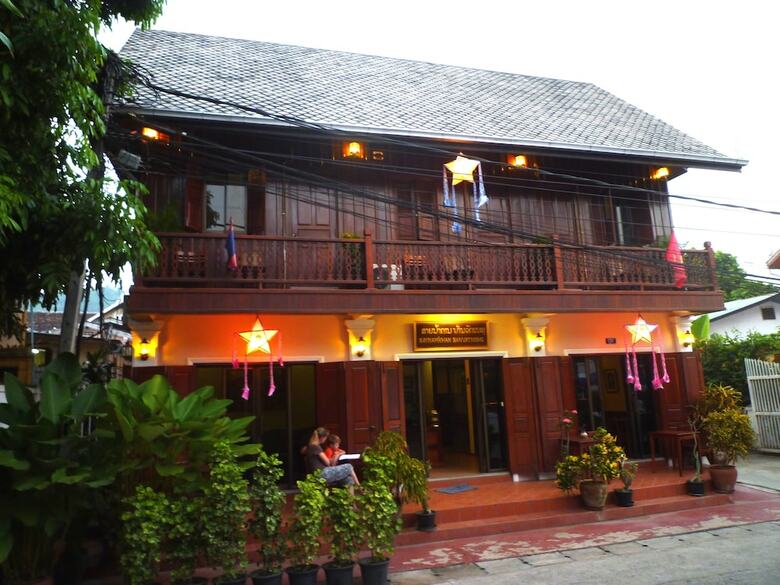Saynamkhan Ban Vatnong Hotel