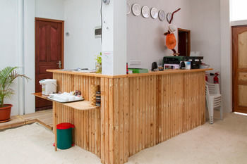 Hostal Royal Pearl Inn