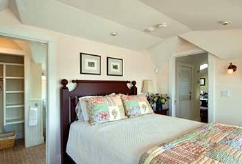 Bed & Breakfast The Revere Guest House