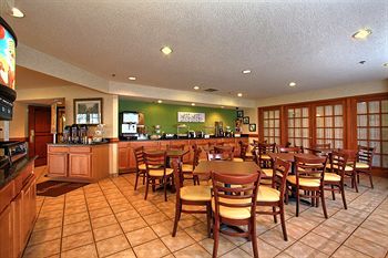Hotel Sleep Inn & Suites - Airport