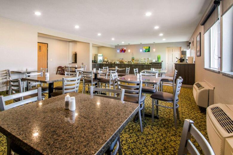 Hotel Roadstar Inn