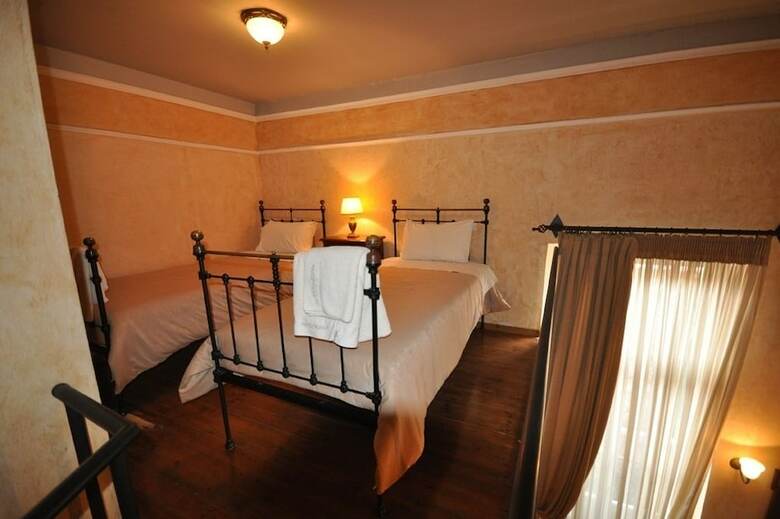 Nafsimedon Hotel