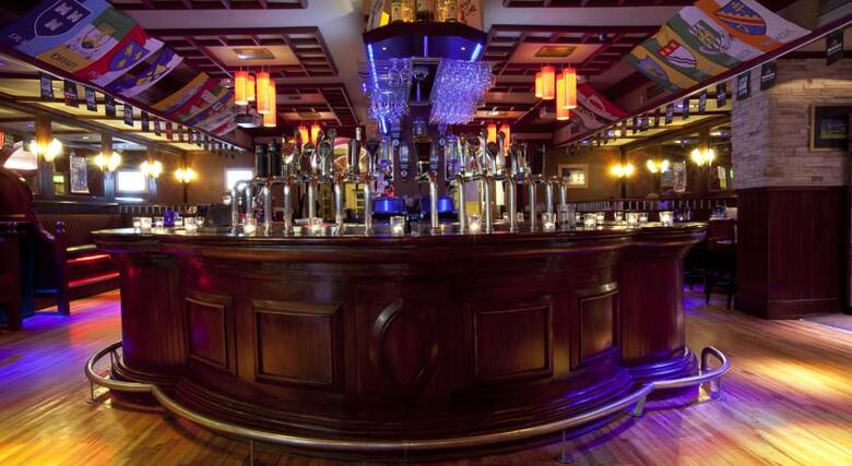 Harcourt Hotel