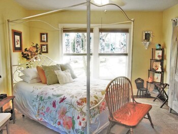 Bed & Breakfast Maple Leaf Cottage Inn