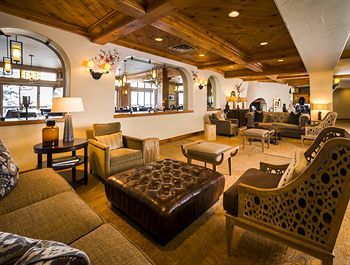 Hotel The Pines Lodge, A Rockresort