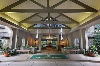 Hotel The Pines Lodge, A Rockresort