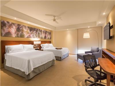 Hotel Hampton Inn & Suites By Hilton Los Cabos