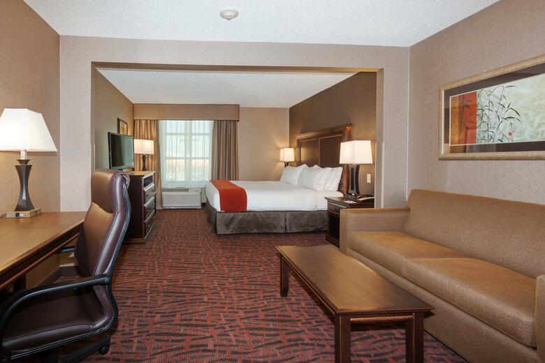 Holiday Inn Express Hotel & Suites Cheyenne