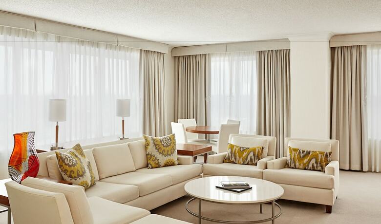 Intercontinental Suites Hotel Cleveland