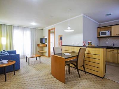 Hotel Astron Su�tes S�o Jos� Dos Pinhais