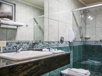 Hotel Astron Su�tes S�o Jos� Dos Pinhais