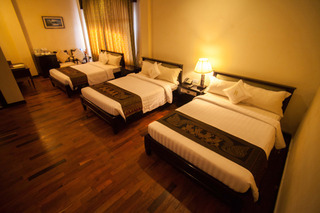 Ree Hotel