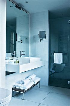 Le Grand Balcon Hotel