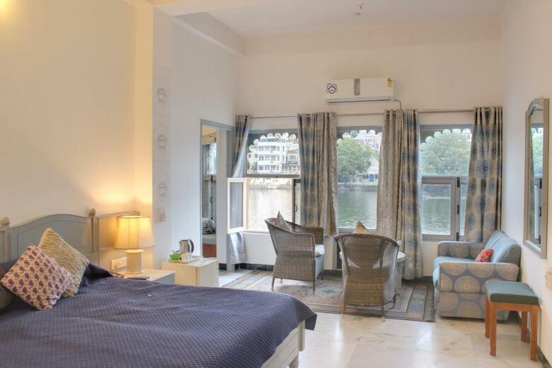 Sarovar Hotel