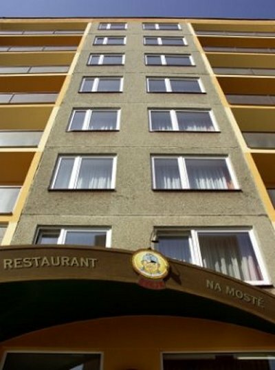 Bridge Hotel