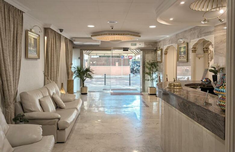 Hotel Medium Claramar