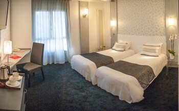 Hotel Restaurant Le Fruitier Villedieu Les Poeles